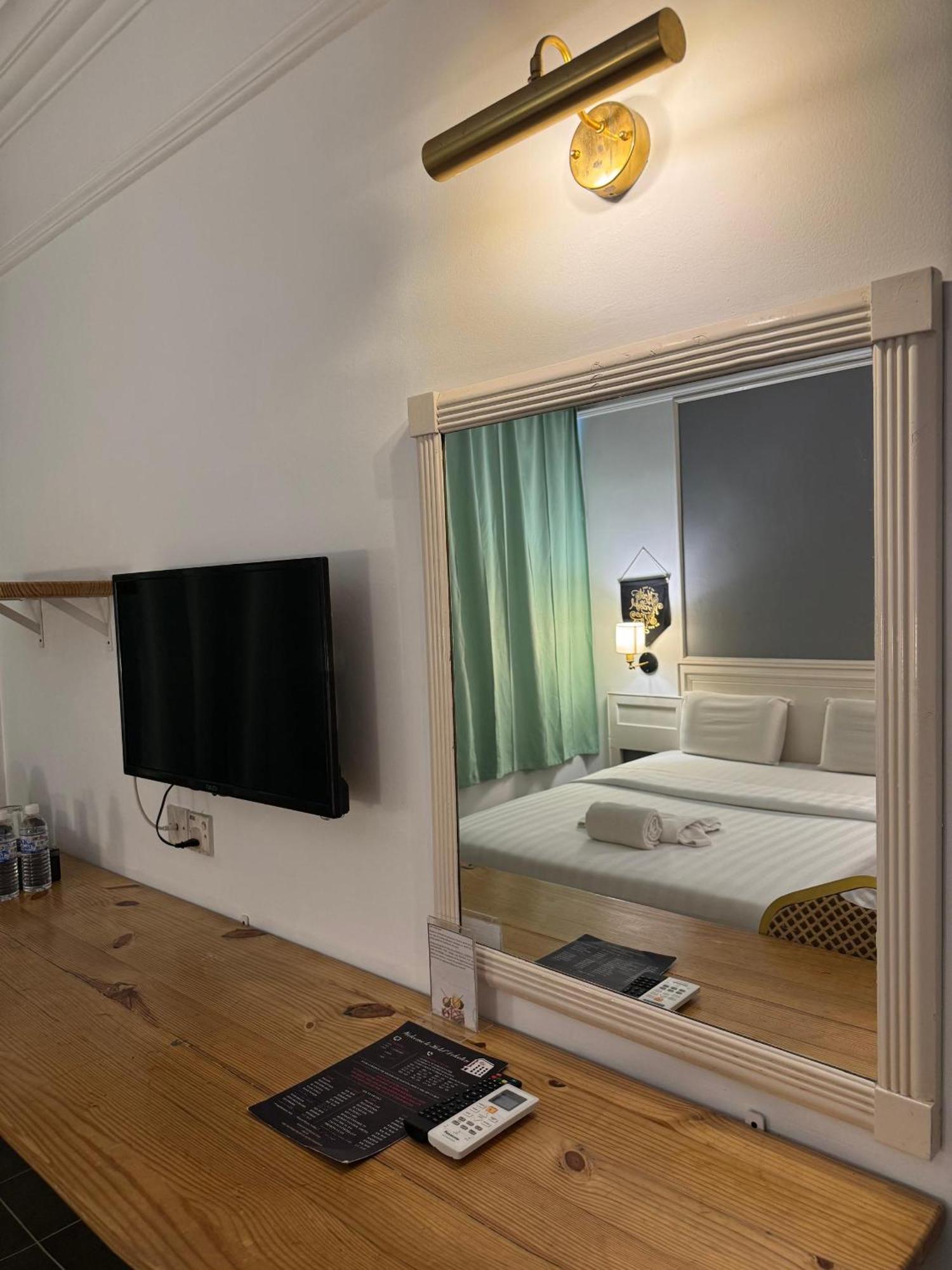 קוטה קינבלו Hotel Deleeton מראה חיצוני תמונה