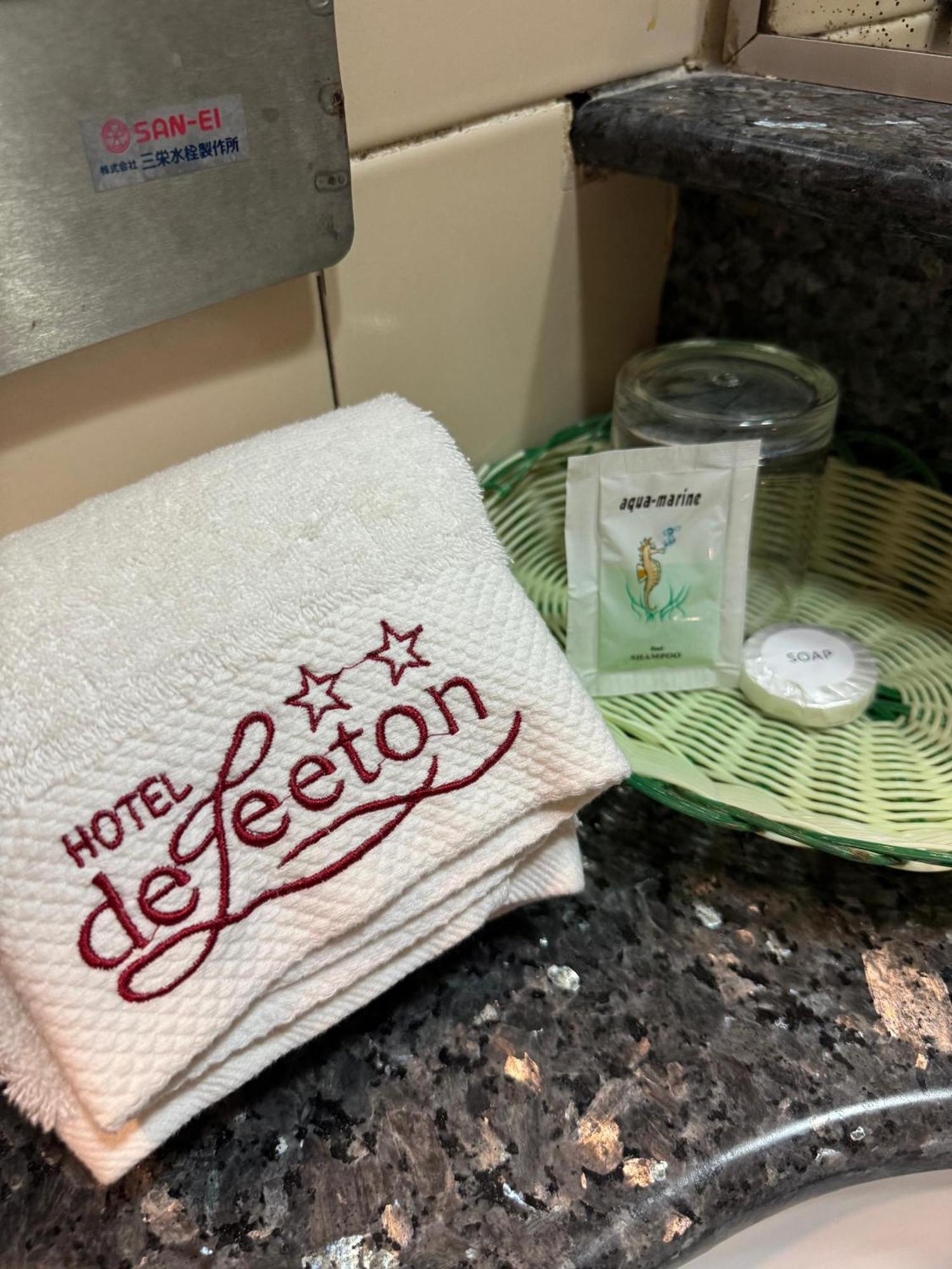 קוטה קינבלו Hotel Deleeton מראה חיצוני תמונה