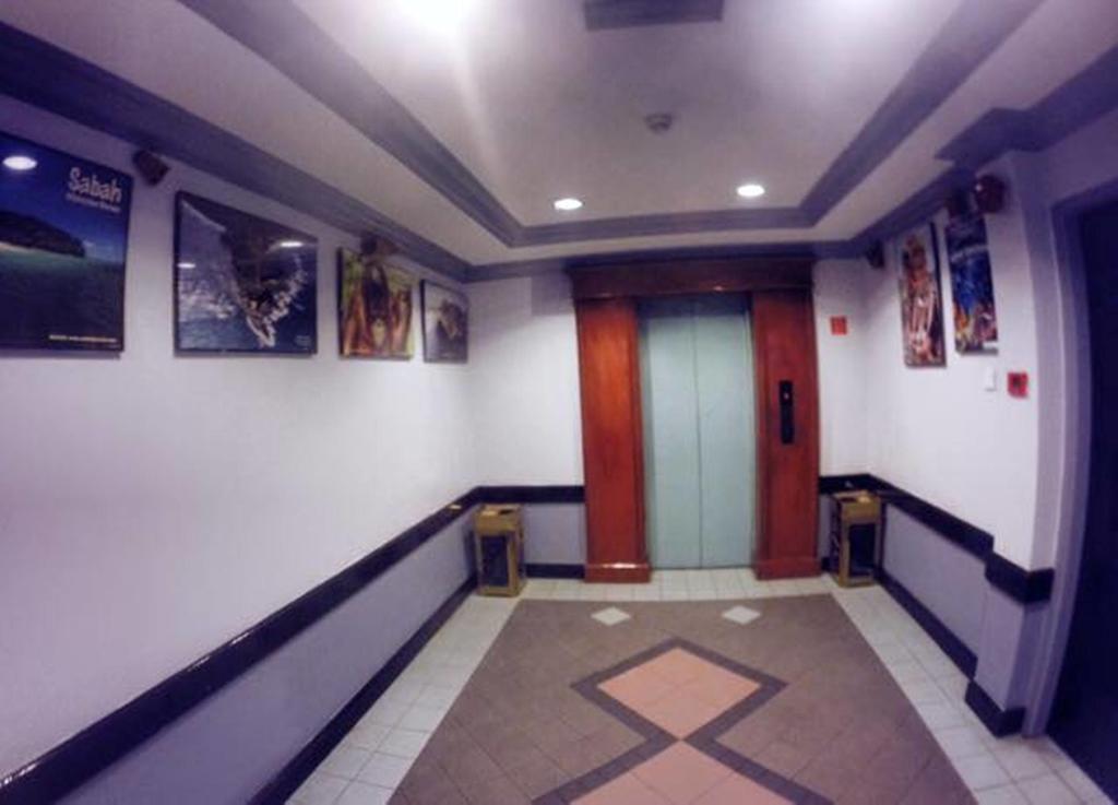 קוטה קינבלו Hotel Deleeton מראה חיצוני תמונה