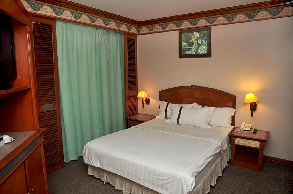 קוטה קינבלו Hotel Deleeton חדר תמונה