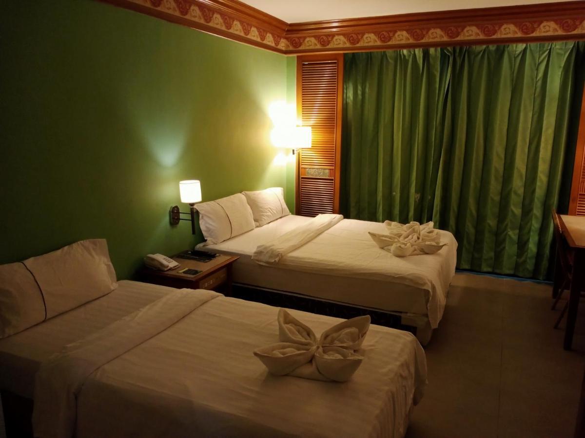 קוטה קינבלו Hotel Deleeton מראה חיצוני תמונה